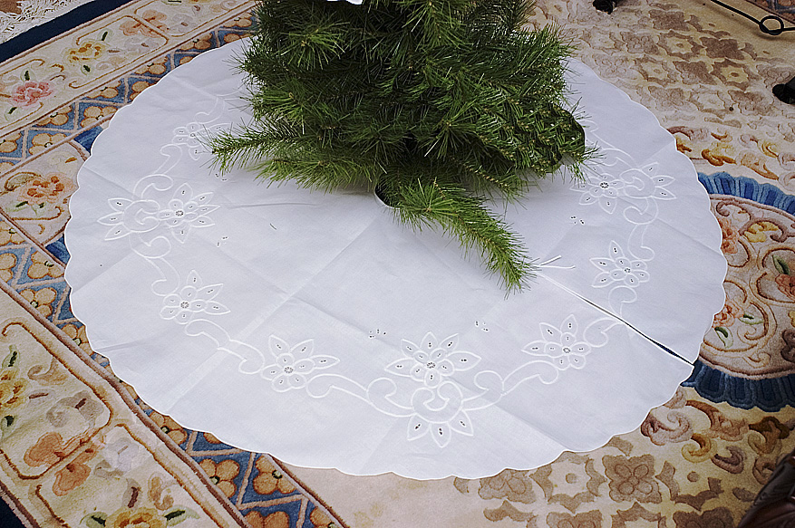 Imperial Embroidered Tree Skirt